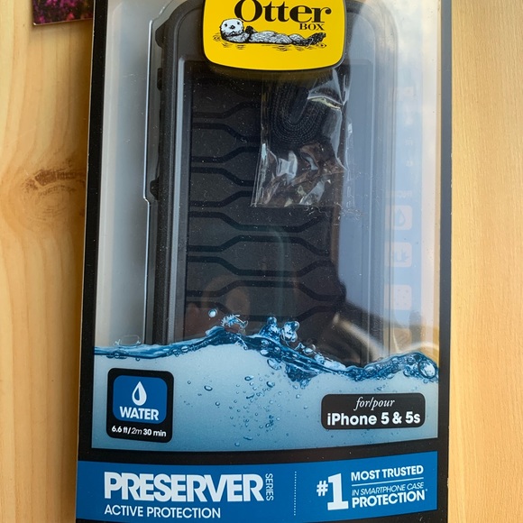 Otterbox Accessories Otter Box Preserver Black Iphone 55s Phone Case Poshmark Otterbox Accessories Otter Box Preserver Black Iphone 55s Phone Case Poshmark